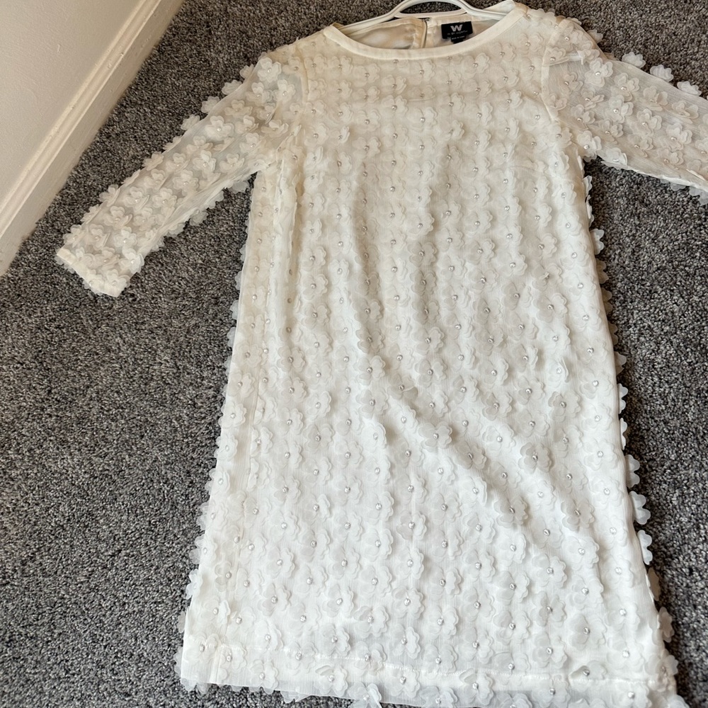 White long sleeve dress